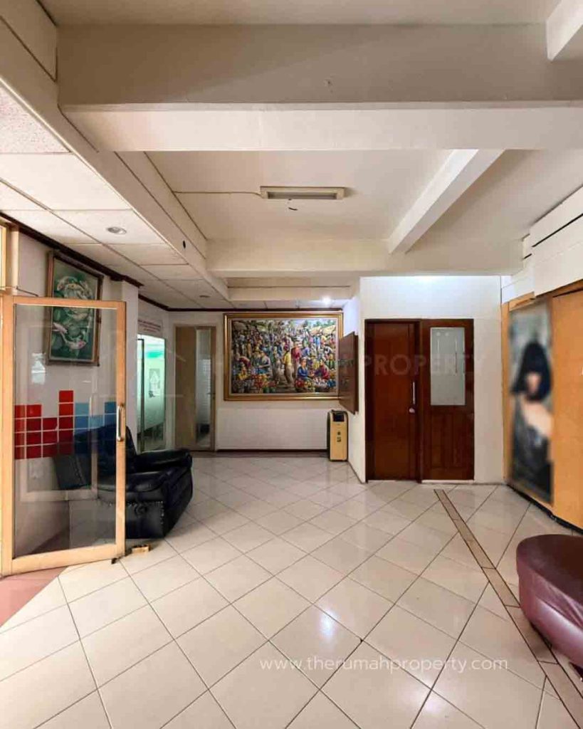 Rumah-Komersil-Kebayoran-baru-Posisi-Hook-Akses-Jalan-Lebar-10