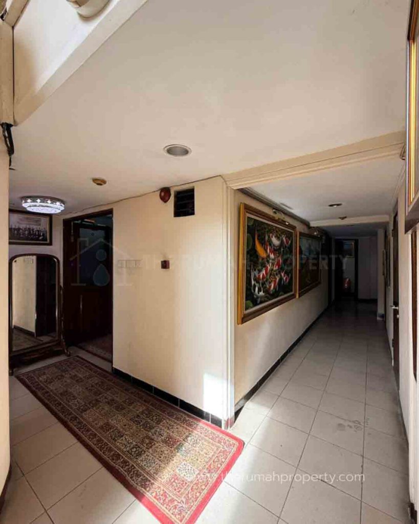 Rumah-Komersil-Kebayoran-baru-Posisi-Hook-Akses-Jalan-Lebar-11