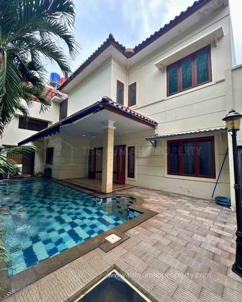 Rumah-Komplek-Brawijaya-Kebayoran-Baru-Private-Pool-Lokasi-Premium-2