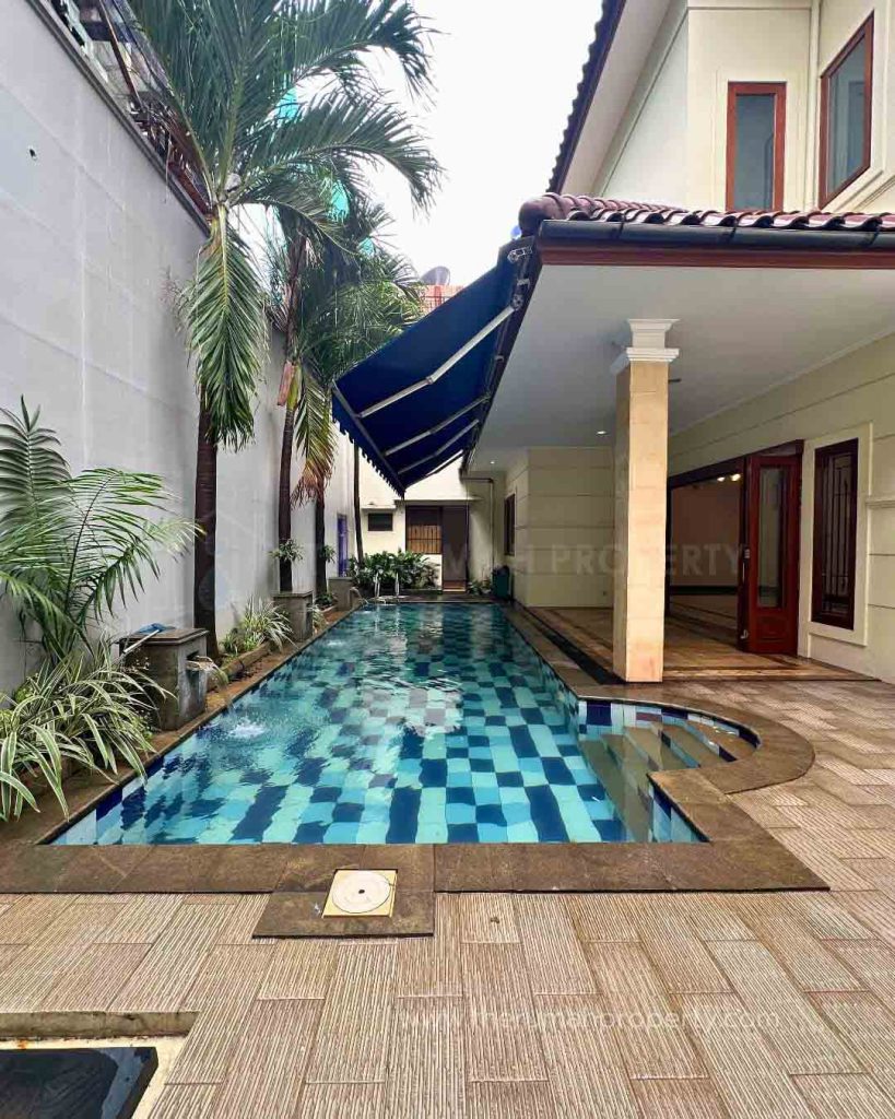 Rumah-Komplek-Brawijaya-Kebayoran-Baru-Private-Pool-Lokasi-Premium-4
