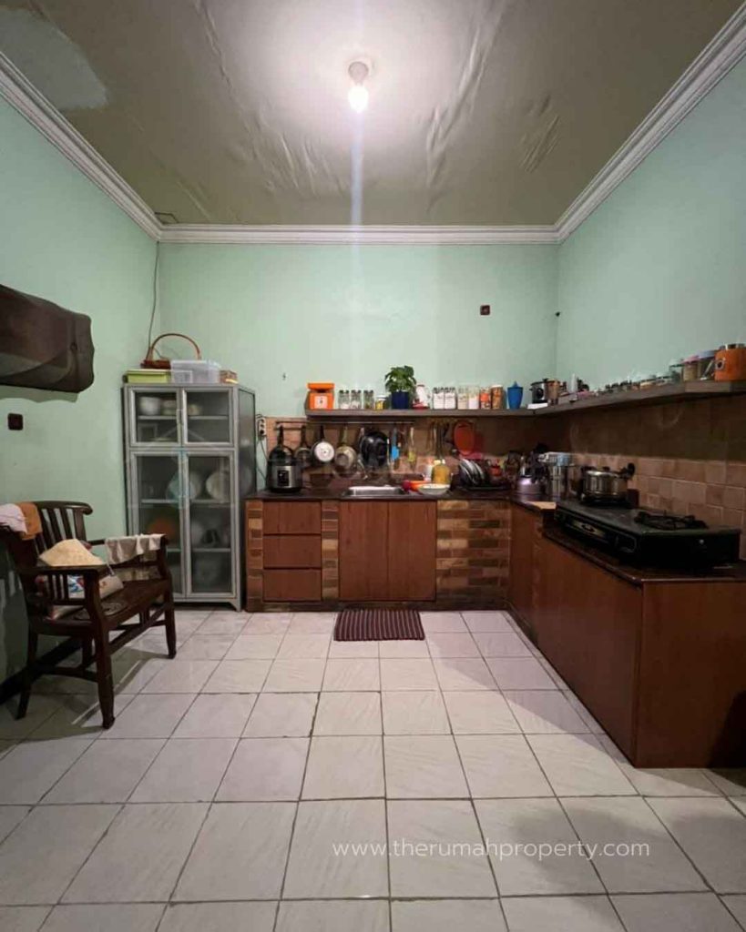 Rumah-Komplek-Kebayoran-Baru-Dekat-ke-Fatmawati-Raya-5