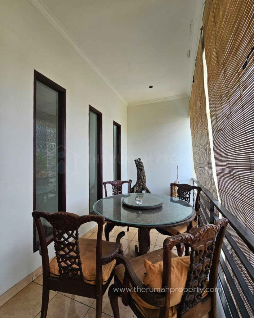 Rumah-Kondisi-Terawat-Siap-Huni-Semi-Furnished-Private-Pool-Ragunan-Pasar-Minggu-Jaksel-10
