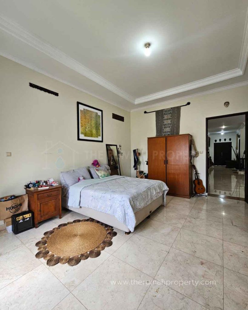 Rumah-Kondisi-Terawat-Siap-Huni-Semi-Furnished-Private-Pool-Ragunan-Pasar-Minggu-Jaksel-14