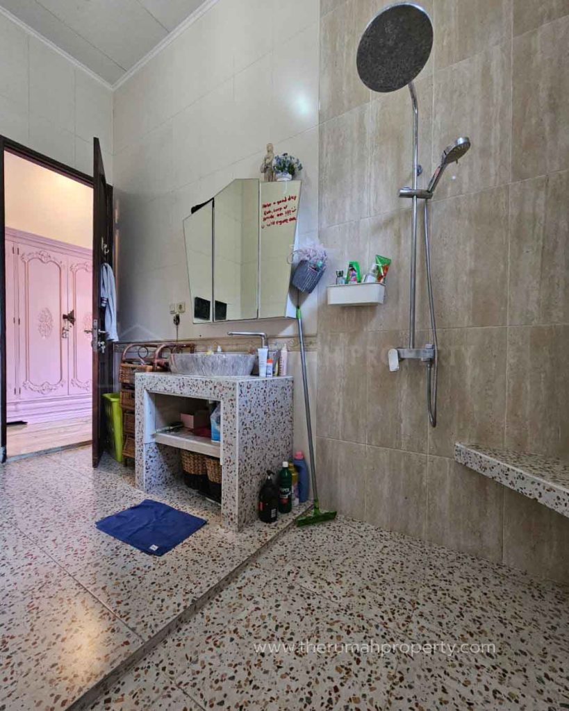 Rumah-Kondisi-Terawat-Siap-Huni-Semi-Furnished-Private-Pool-Ragunan-Pasar-Minggu-Jaksel-17