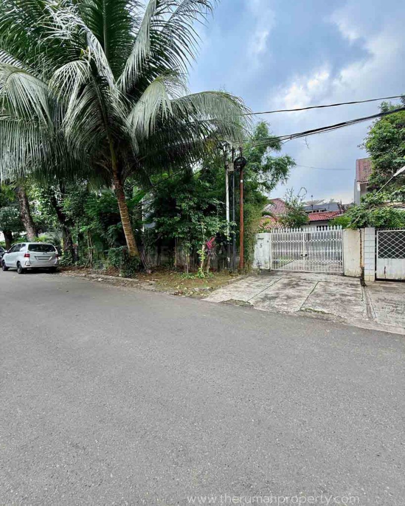 Rumah-Lokasi-Premium-Kebayoran-Baru-Selangkah-ke-Jalan-Raya-Utama-5