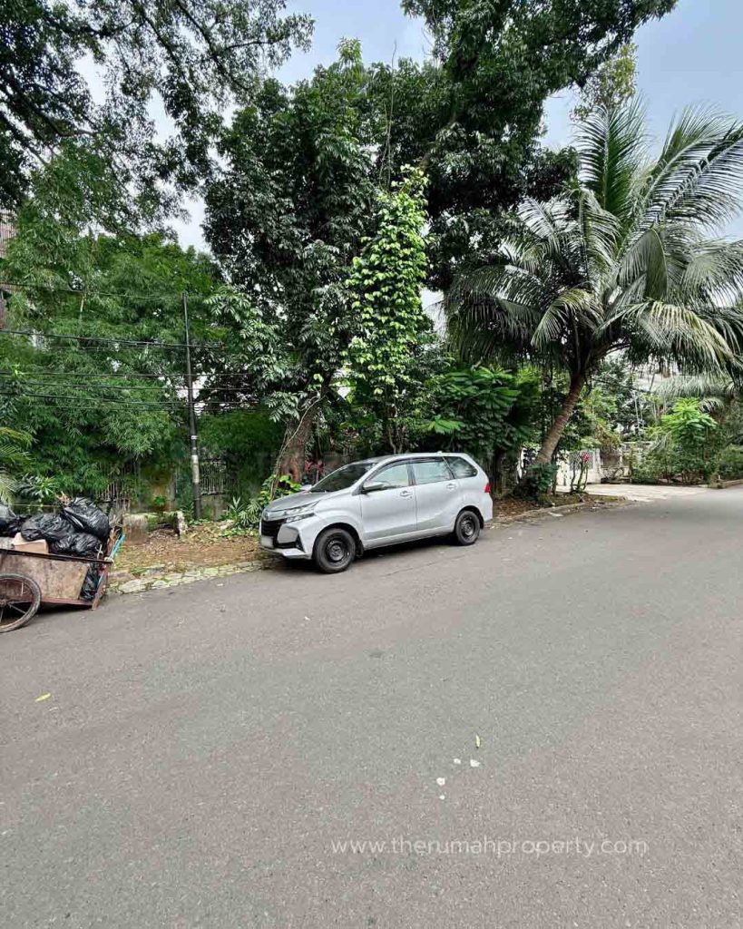 Rumah-Lokasi-Premium-Kebayoran-Baru-Selangkah-ke-Jalan-Raya-Utama-6