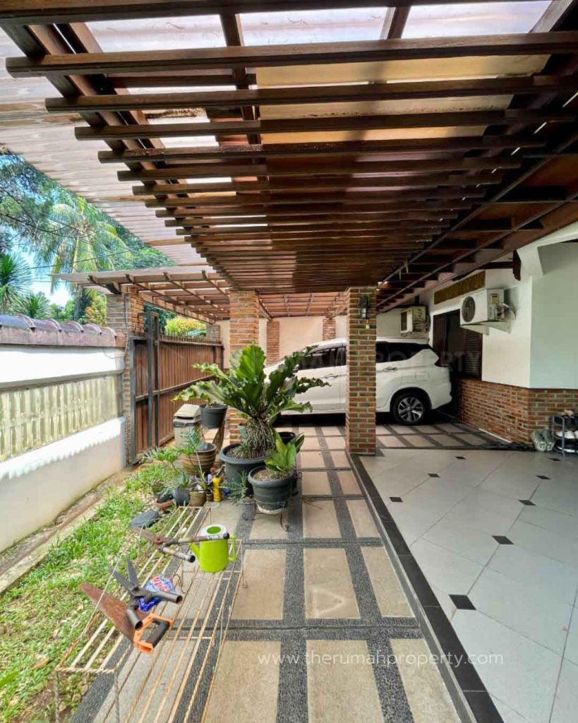 Rumah-Lokasi-Strategis-Kondisi-Terawat-Lebak-Bulus-Dekat-ke-Simatupang-Jaksel-2