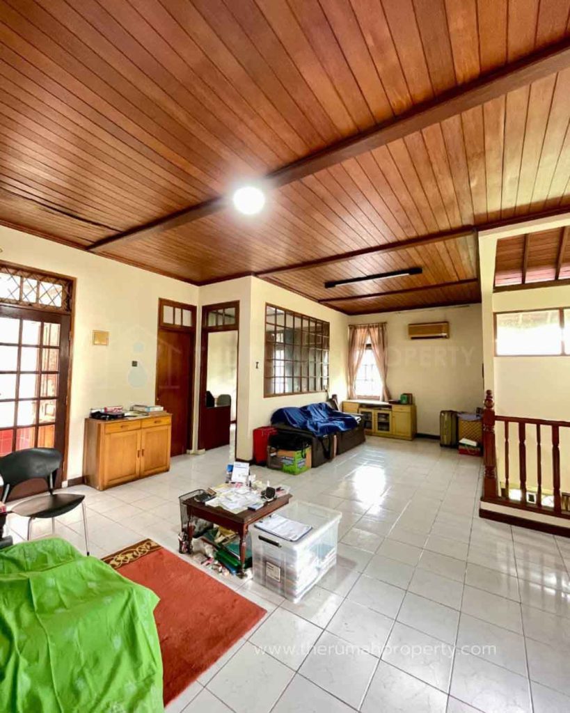 Rumah-Lokasi-Strategis-Kondisi-Terawat-Lebak-Bulus-Dekat-ke-Simatupang-Jaksel-7