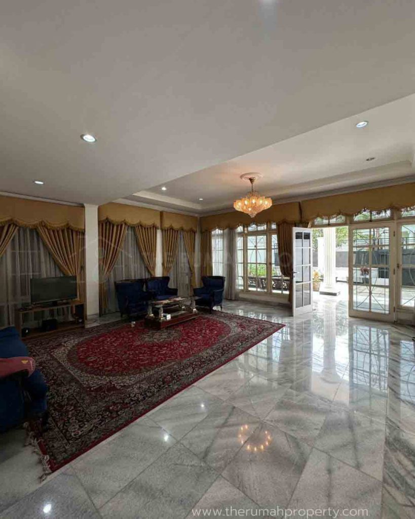 Rumah-Menteng-Jakarta-Pusat-Prime-Area-Private-Pool-Dekat-ke-Teuku-Umar-9