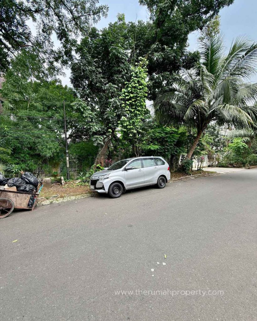 Rumah-Premium-Location-Kebayoran-Baru-Jalan-Lebar-Luas-Tanah-718-Meter-6