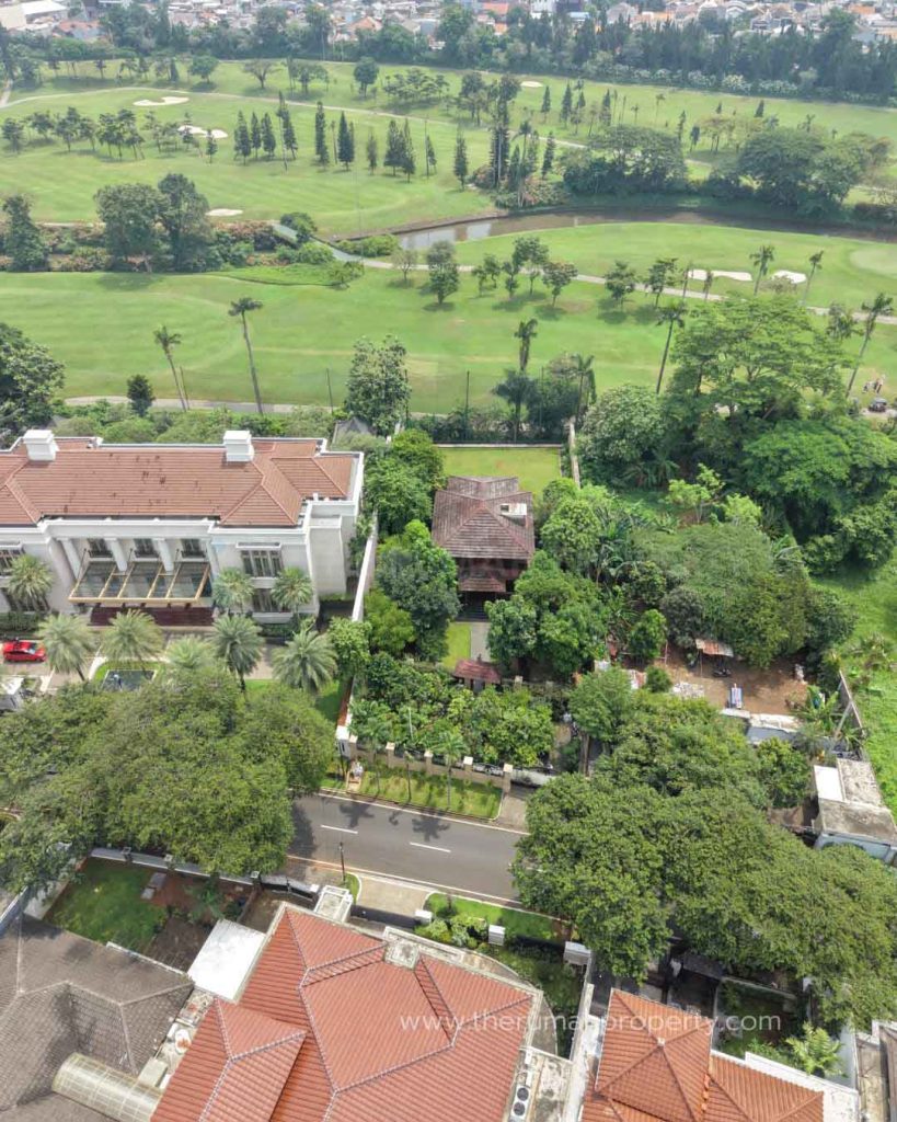 Rumah-Prime-Area-Dekat-Bukit-Golf-Pondok-Indah-Halaman-Depan-dan-Belakang-Luas-1