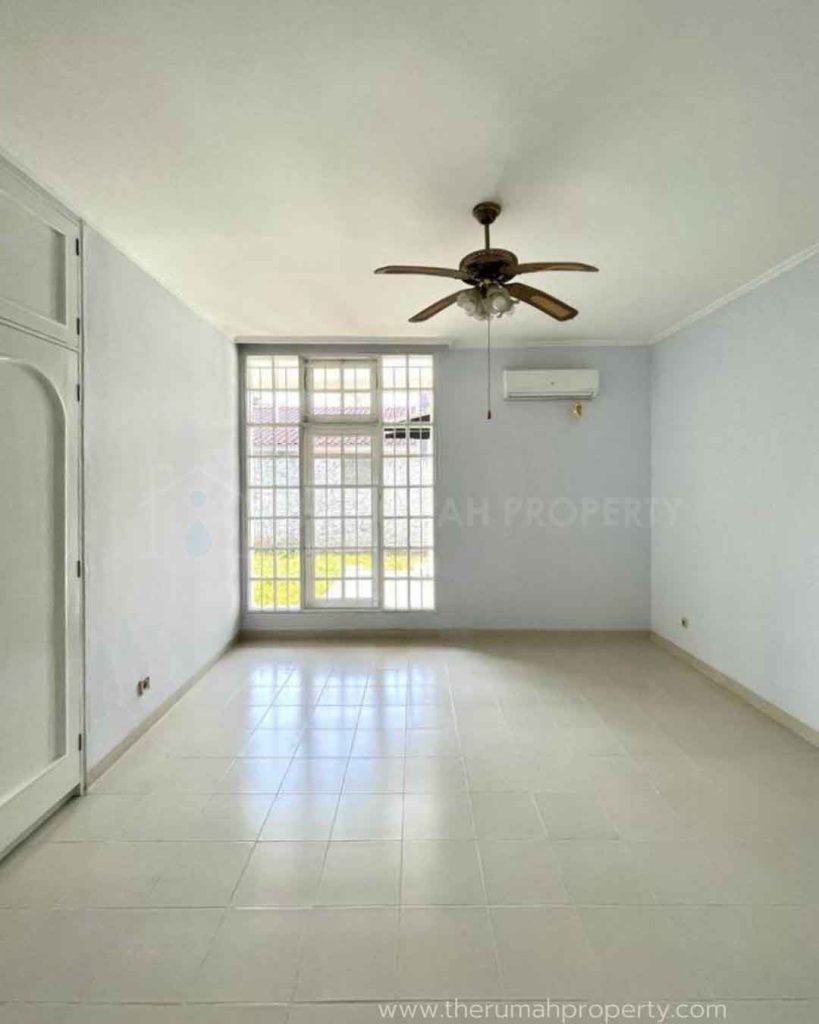 Rumah-Private-Pool-1-Lantai-Komplek-Perumahan-Elit-dan-Komplek-Pejabat-Patra-Kuningan-Jakarta-11