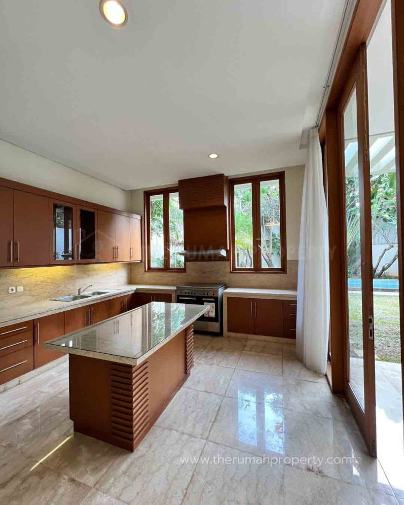 Rumah-Private-Pool-Desain-Cantik-Lokasi-Nyaman-Dekat-ke-Kemang-Raya-12
