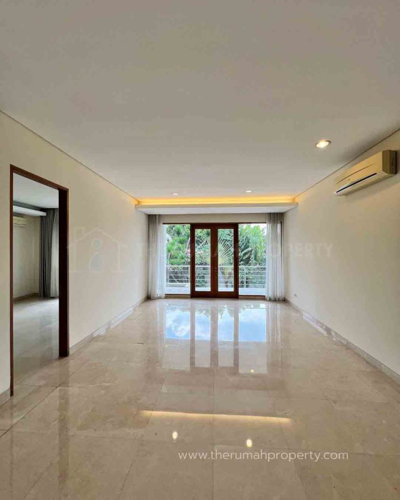 Rumah-Private-Pool-Desain-Cantik-Lokasi-Nyaman-Dekat-ke-Kemang-Raya-13