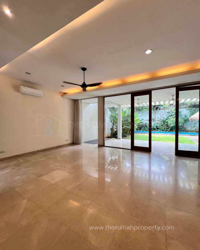 Rumah-Private-Pool-Dijual-di-Kemang-Dekat-ke-Jalan-Kemang-Raya-10