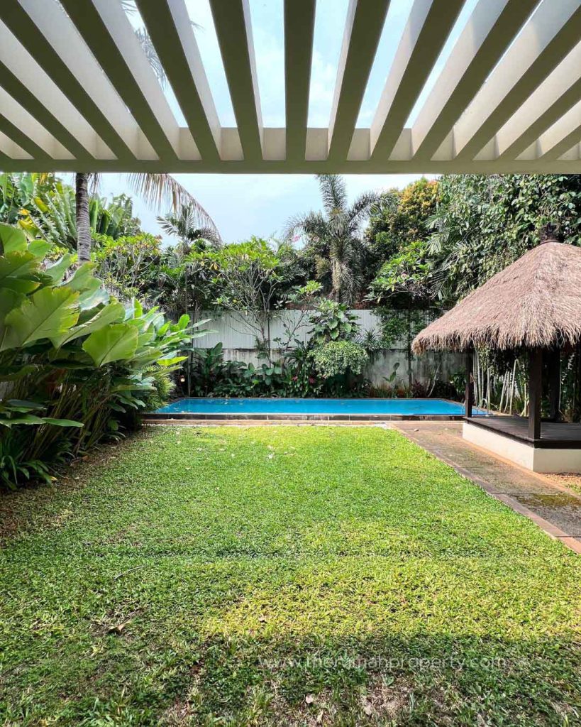 Rumah-Private-Pool-Dijual-di-Kemang-Dekat-ke-Jalan-Kemang-Raya-6