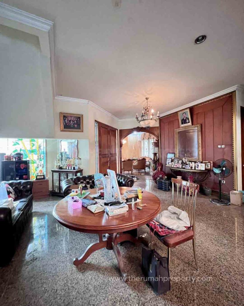 Rumah-Private-Pool-Jalan-Siaga-Raya-Dekat-ke-Mampang-dan-Warung-Buncit-9
