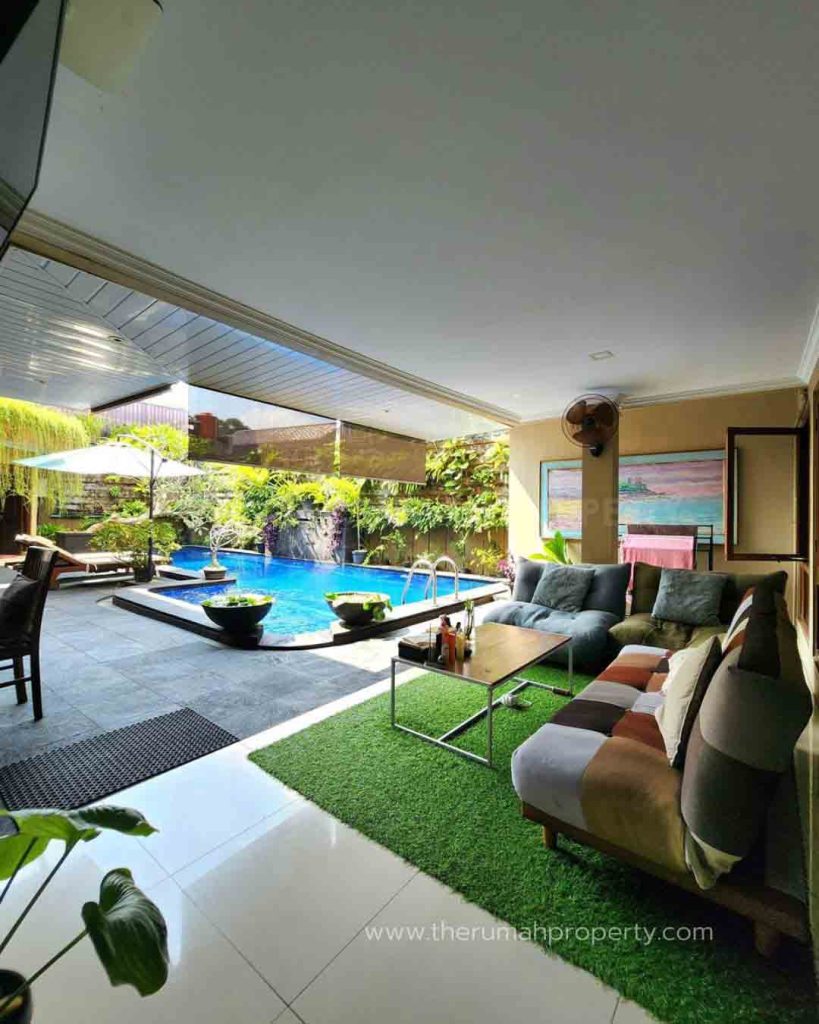 Rumah-Private-Pool-Komplek-Perumahan-Bintaro-Sektror-3-Jalan-Lebar-dan-Nyaman-3