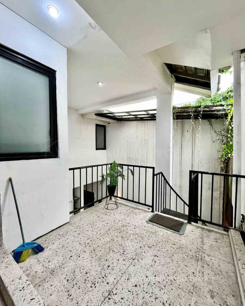 Rumah-Semi-Furnished-Dalam-Cluster-Jagkarsa-Dekat-Akses-Tol-15