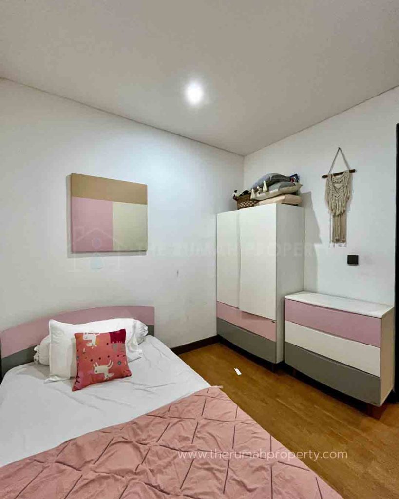 Rumah-Semi-Furnished-Dalam-Cluster-Jagkarsa-Dekat-Akses-Tol-16