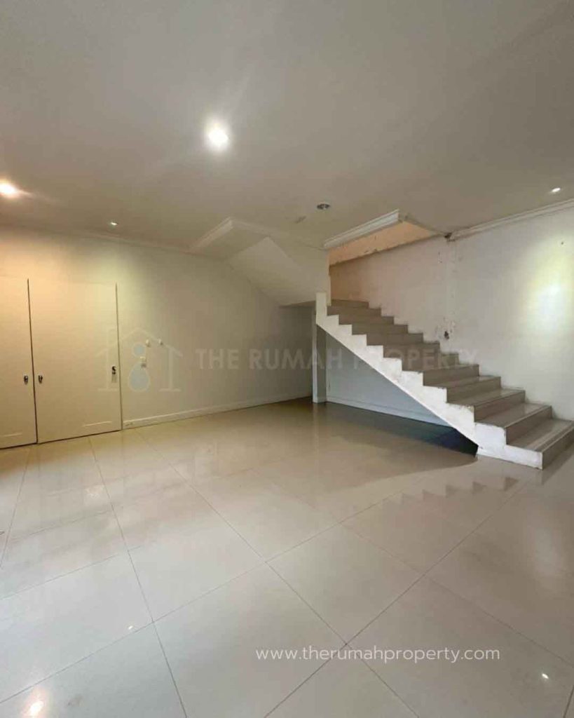 Rumah-Siap-Huni-Komplek-Pejaten-Indah-Jakarta-Selatan-2-Lantai-3-Kamar-7