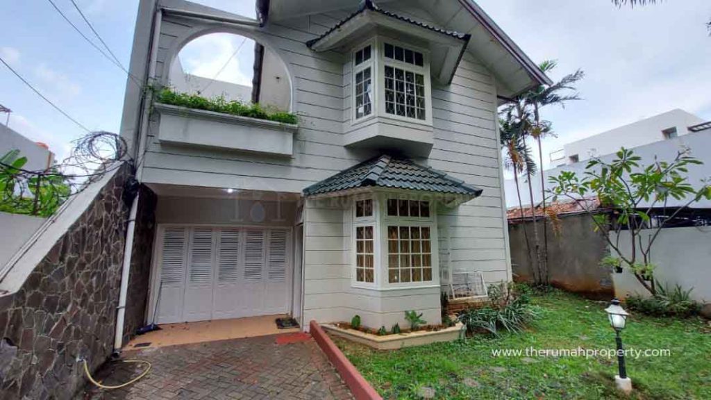 Rumah-Tua-Hitung-Tanah-Dalam-Komplek-di-Prapanca-Kebayoran-Baru-Lingkungan-Asri-3