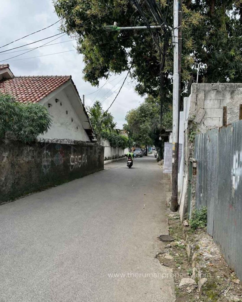 Tanah-Kavling-Siap-Bangun-Cipete-Luas-147-Meter-Dekat-ke-Sekolah-Perancis-3