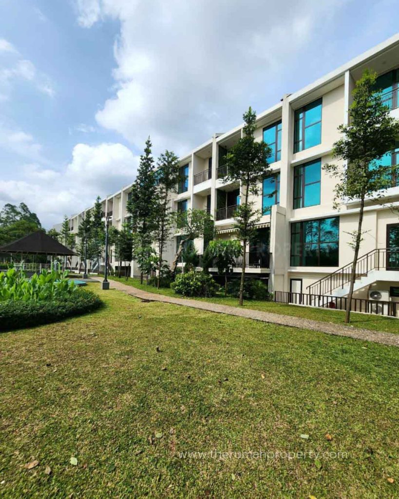 Townhouse-4-Lantai-Private-Lift-Pondok-Pinang-Jakarta-Selatan-Dekat-ke-Pondok-Indah-1