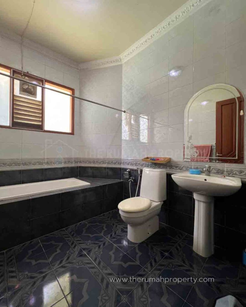 Townhouse-Private-Pool-Ampera-Kemang-Jaksel-One-Gate-System-11