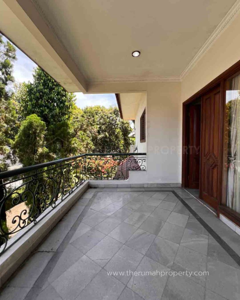Townhouse-Private-Pool-Ampera-Kemang-Jaksel-One-Gate-System-8