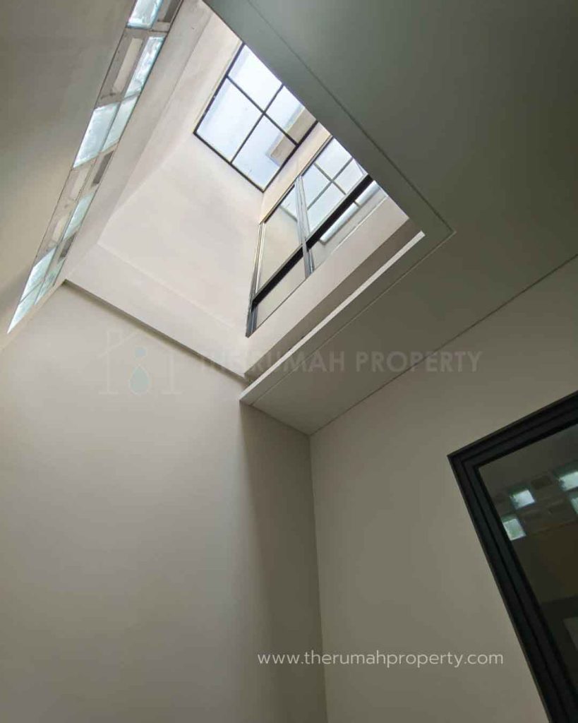 Brand-New-Fully-Renovated-BSD-City-Tangsel-Dalam-Komplek-5