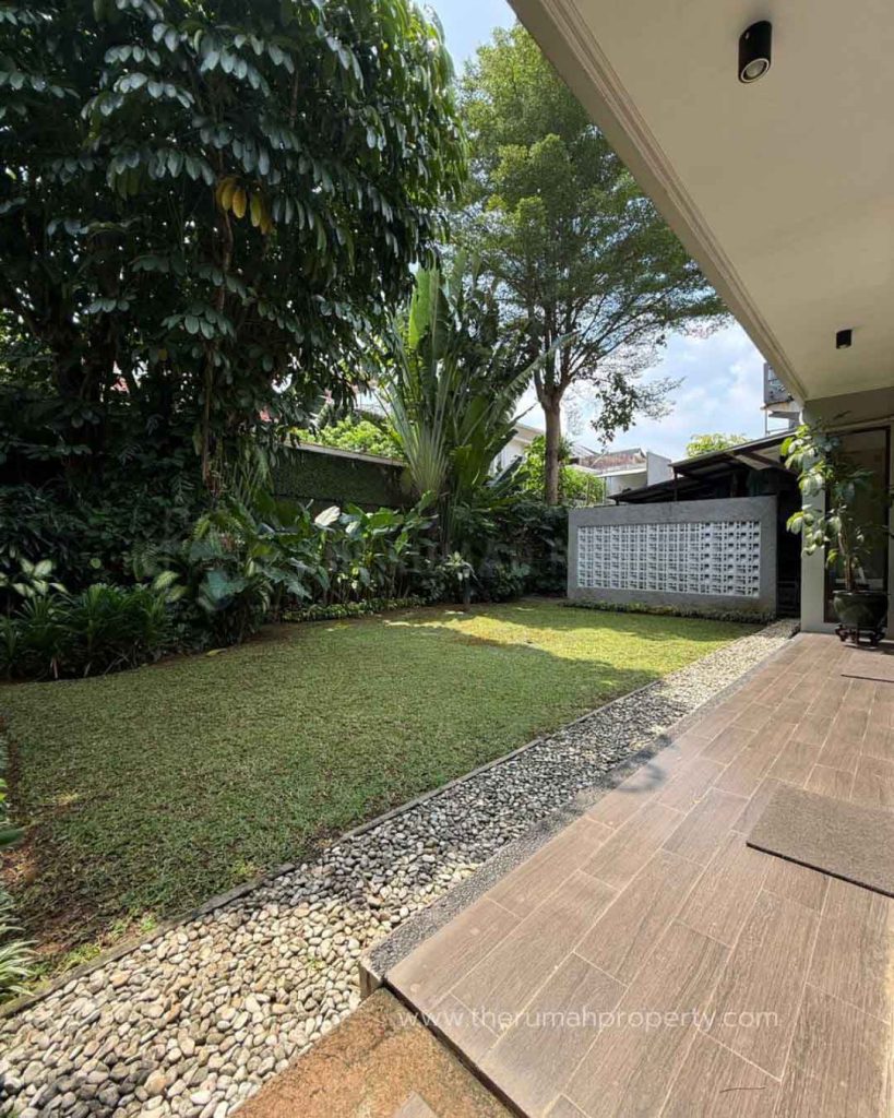 Dijual-Rumah-Cantik-Terawat-Rempoa-Dekat-ke-Veteran-Raya-Dalam-Komplek-3