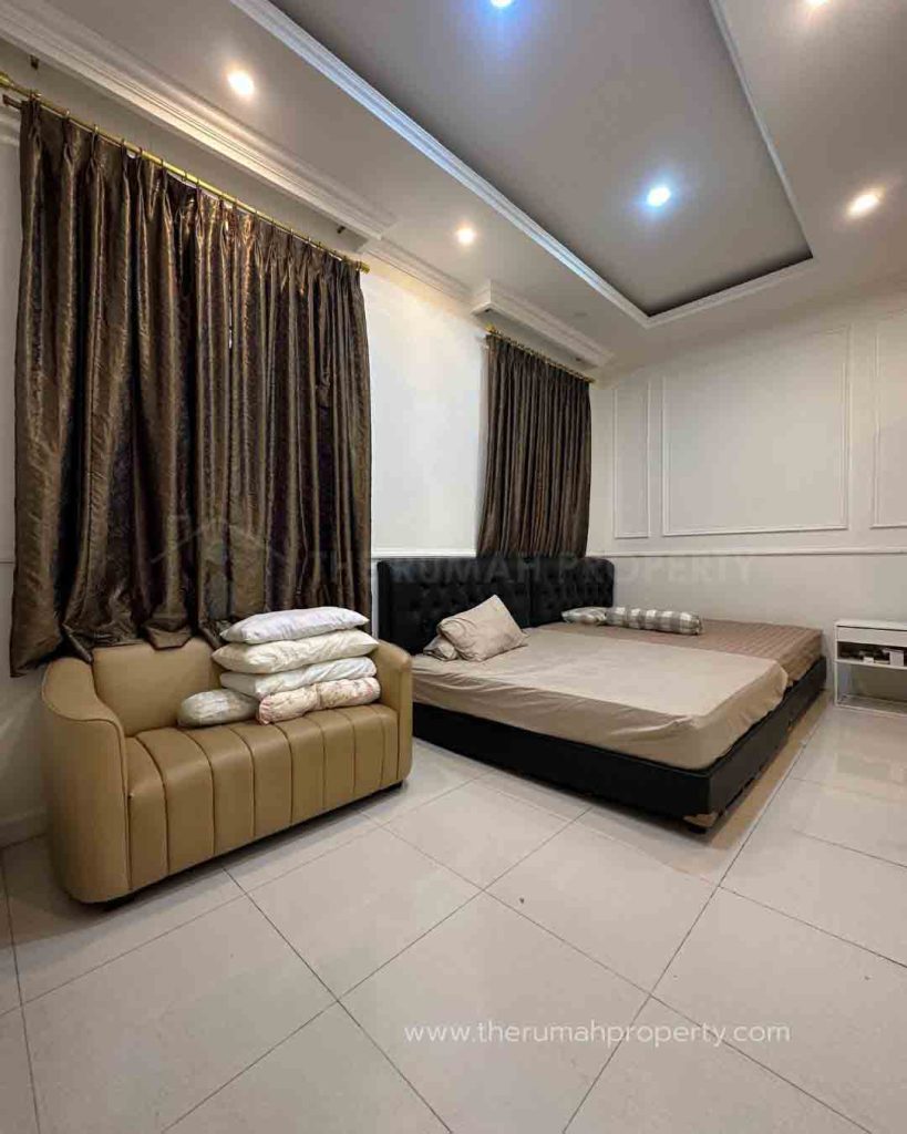 Dijual-Rumah-Hook-Dalam-Komplek-di-Cilandak-Dekat-ke-Jalan-Raya-Fatmawati-11