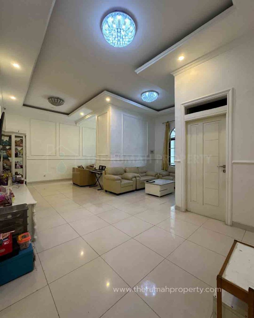 Dijual-Rumah-Hook-Dalam-Komplek-di-Cilandak-Dekat-ke-Jalan-Raya-Fatmawati-5