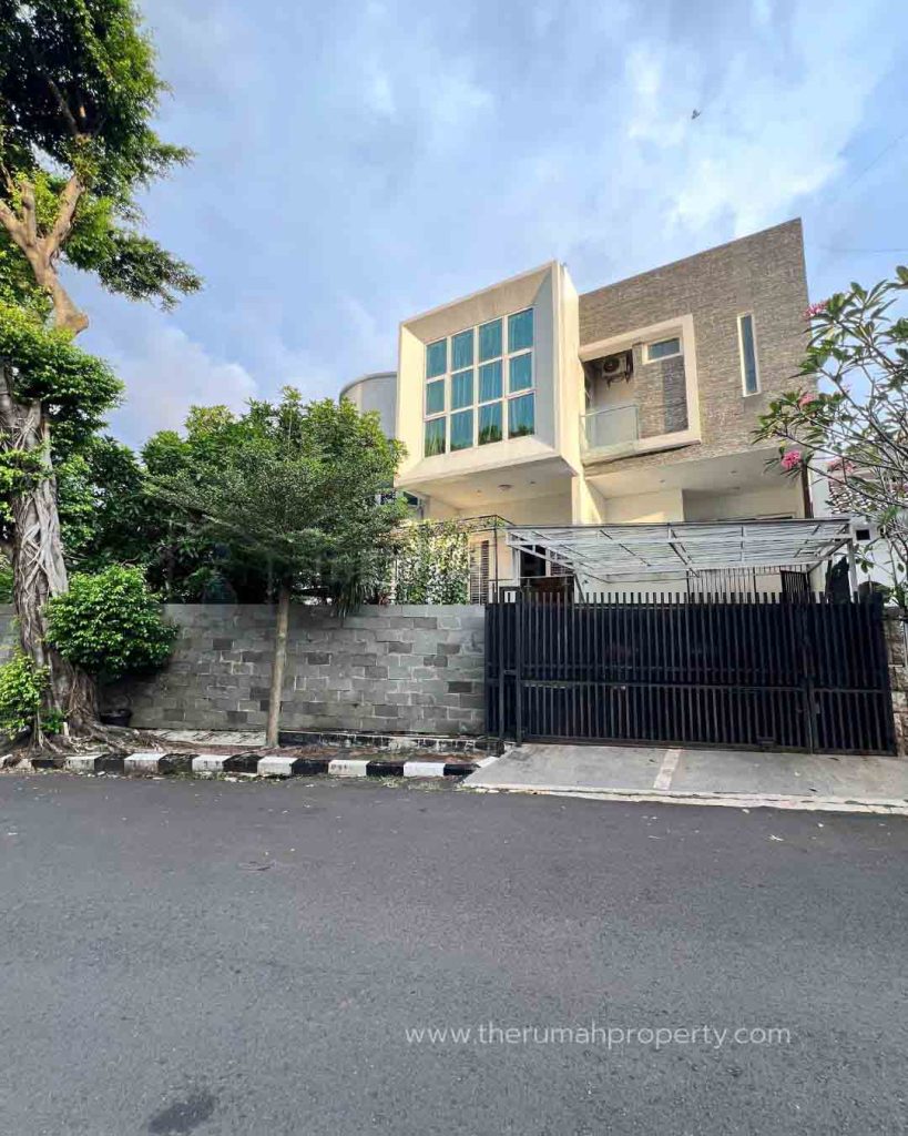 Dijual-Rumah-Hook-di-Lebak-Bulus-Jakarta-Selatan-Dalam-Komplek-One-Gate-1