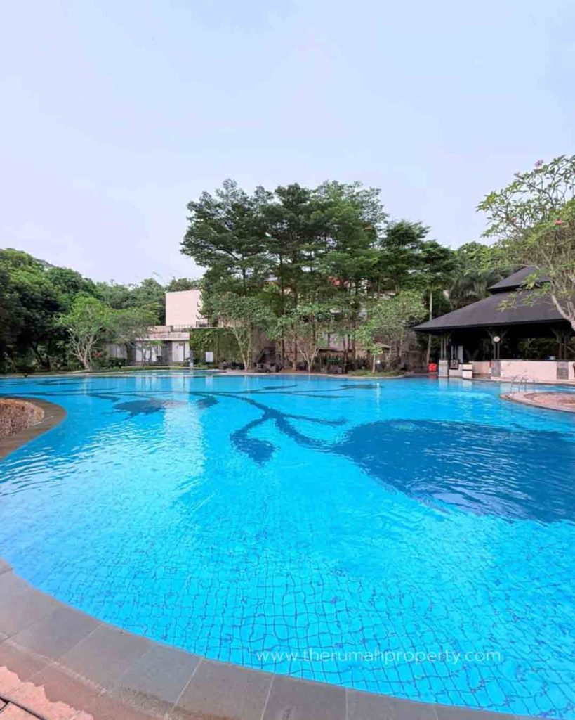 Dijual-Rumah-Hook-di-Serenia-Hills-Unfurnished-Hadap-Timur-2