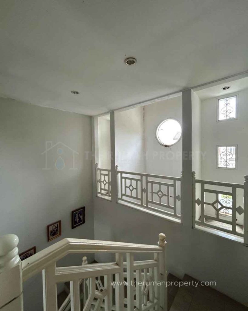 Dijual-Rumah-Private-Pool-2-Lantai-Kebayoran-Baru-Dekat-ke-Senopati-10