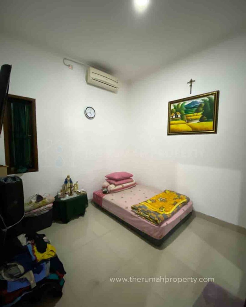 Dijual-Rumah-Satu-Setengah-Lantai-Dalam-Koplek-Caman-Raya-Jatibening-10