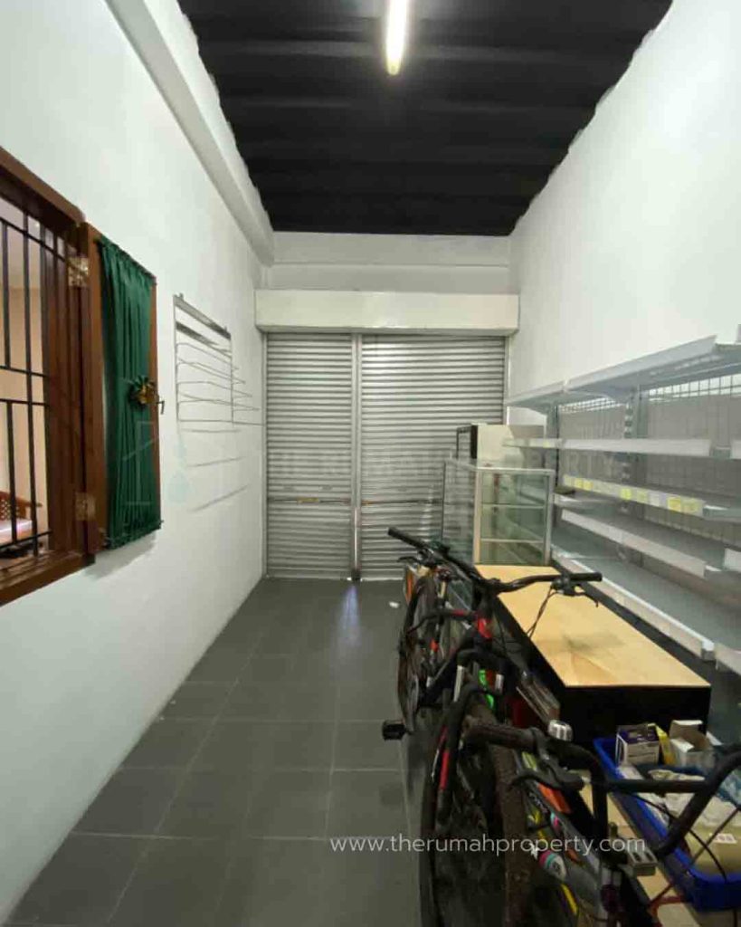 Dijual-Rumah-Satu-Setengah-Lantai-Dalam-Koplek-Caman-Raya-Jatibening-3