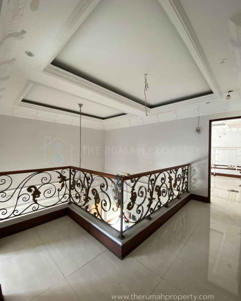 Dijual-Rumah-di-Kelapa-Gading-Akses-Jalan-Lebar-Dekat-ke-MaI-Kelapa-Gading-10