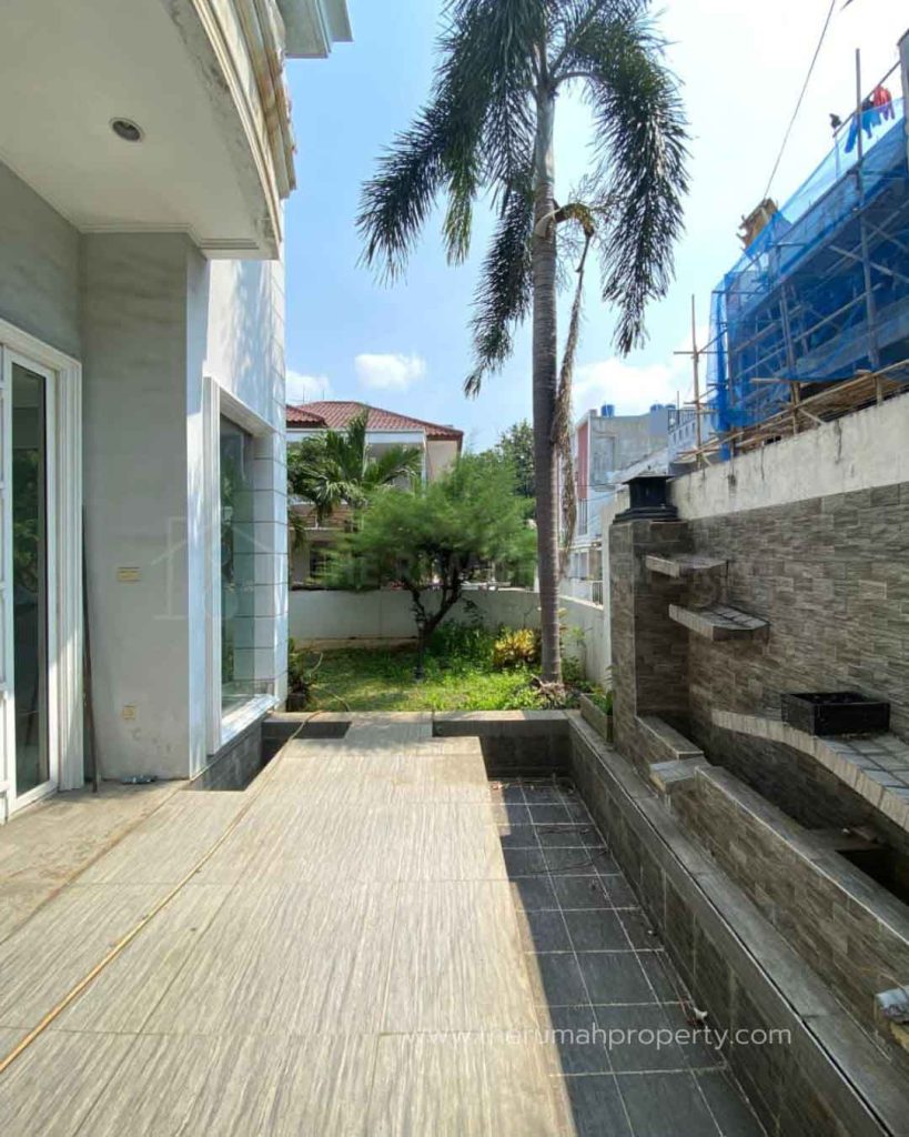 Dijual-Rumah-di-Kelapa-Gading-Akses-Jalan-Lebar-Dekat-ke-MaI-Kelapa-Gading-3