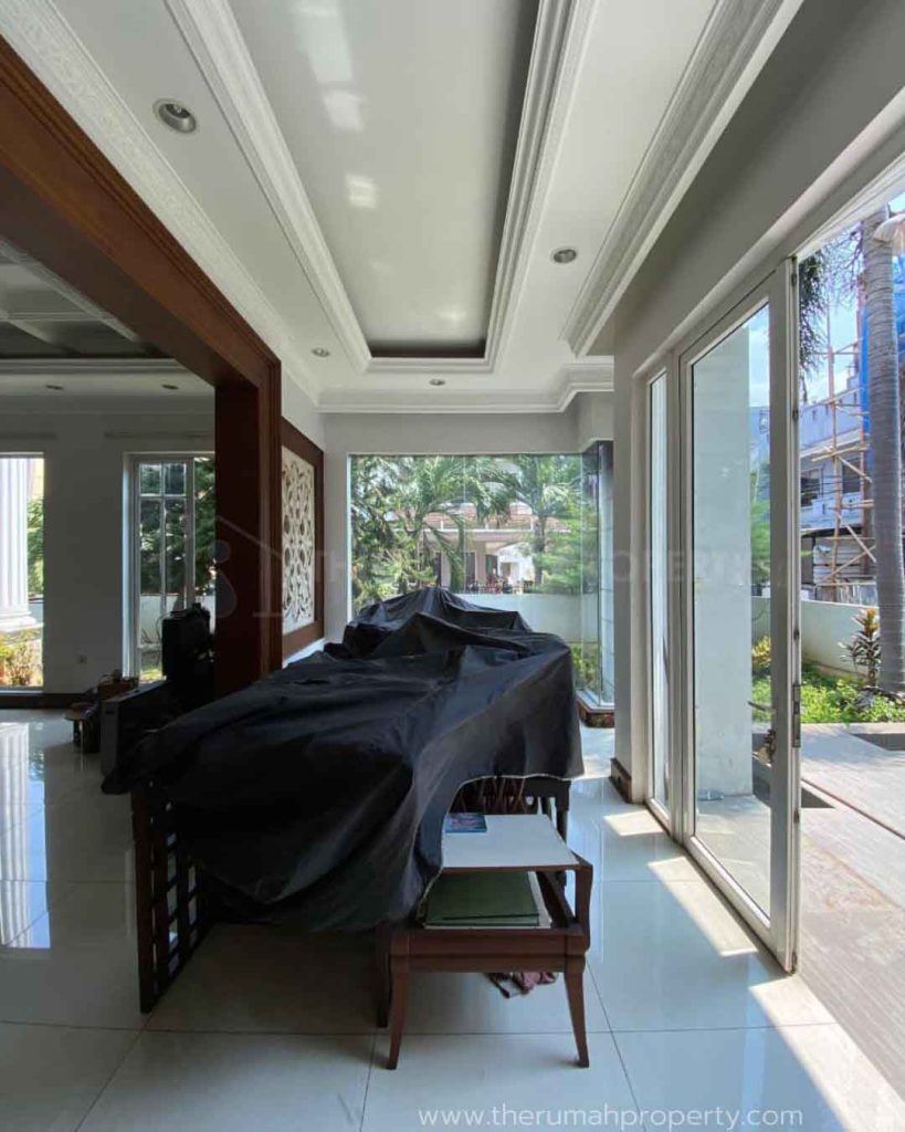 Dijual-Rumah-di-Kelapa-Gading-Akses-Jalan-Lebar-Dekat-ke-MaI-Kelapa-Gading-8