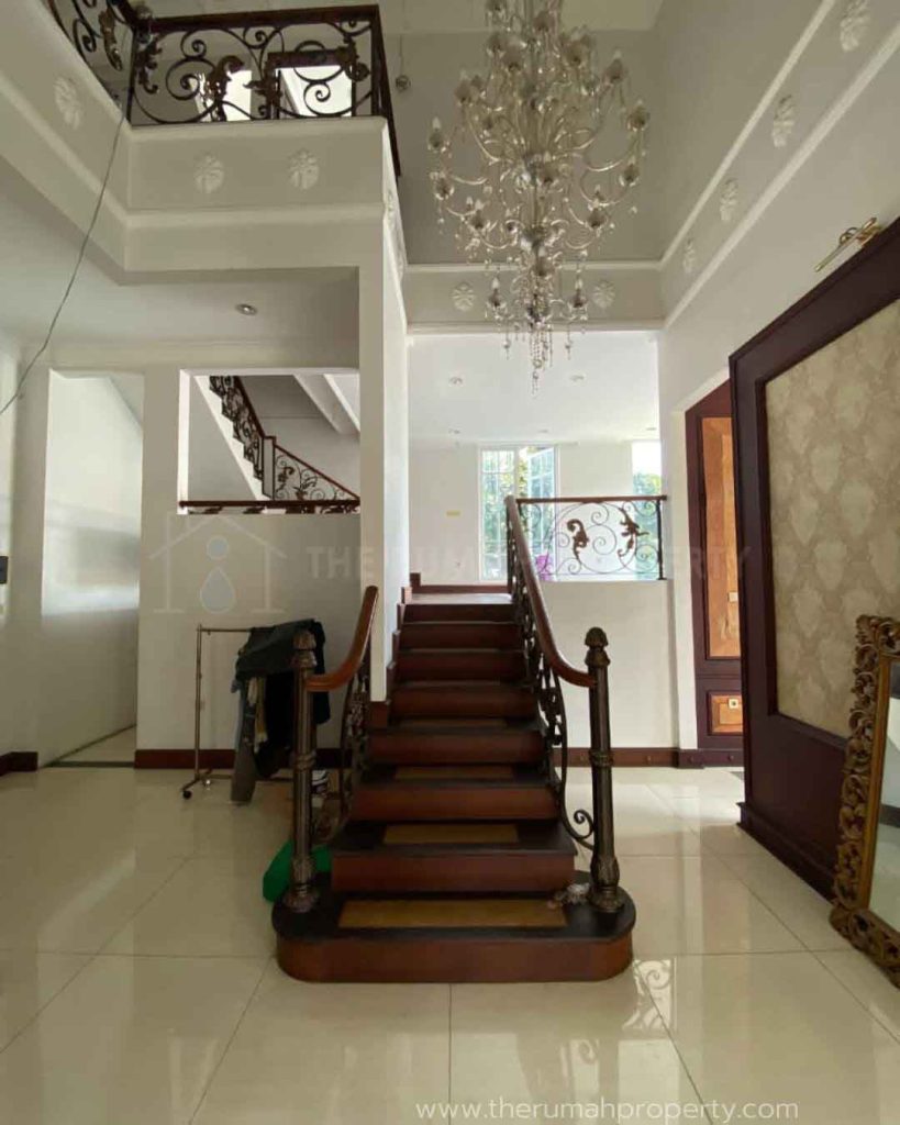 Dijual-Rumah-di-Kelapa-Gading-Akses-Jalan-Lebar-Dekat-ke-MaI-Kelapa-Gading-9