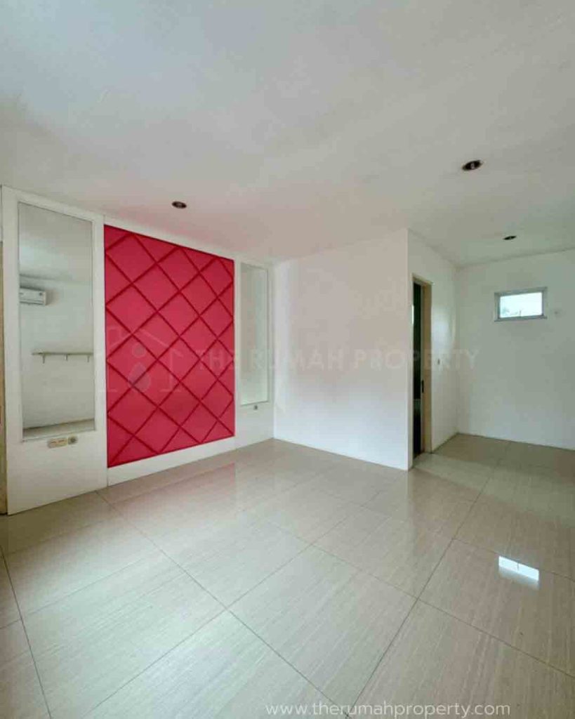 Dijual-Townhouse-Private-Pool-3-Lantai-Nuansa-Bali-10
