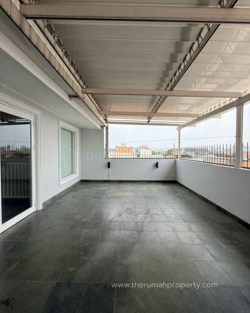 Disewakan-Rumah-3-Lantai-Sudah-Renovasi-Gaharu-Cipete-Jaksel-10