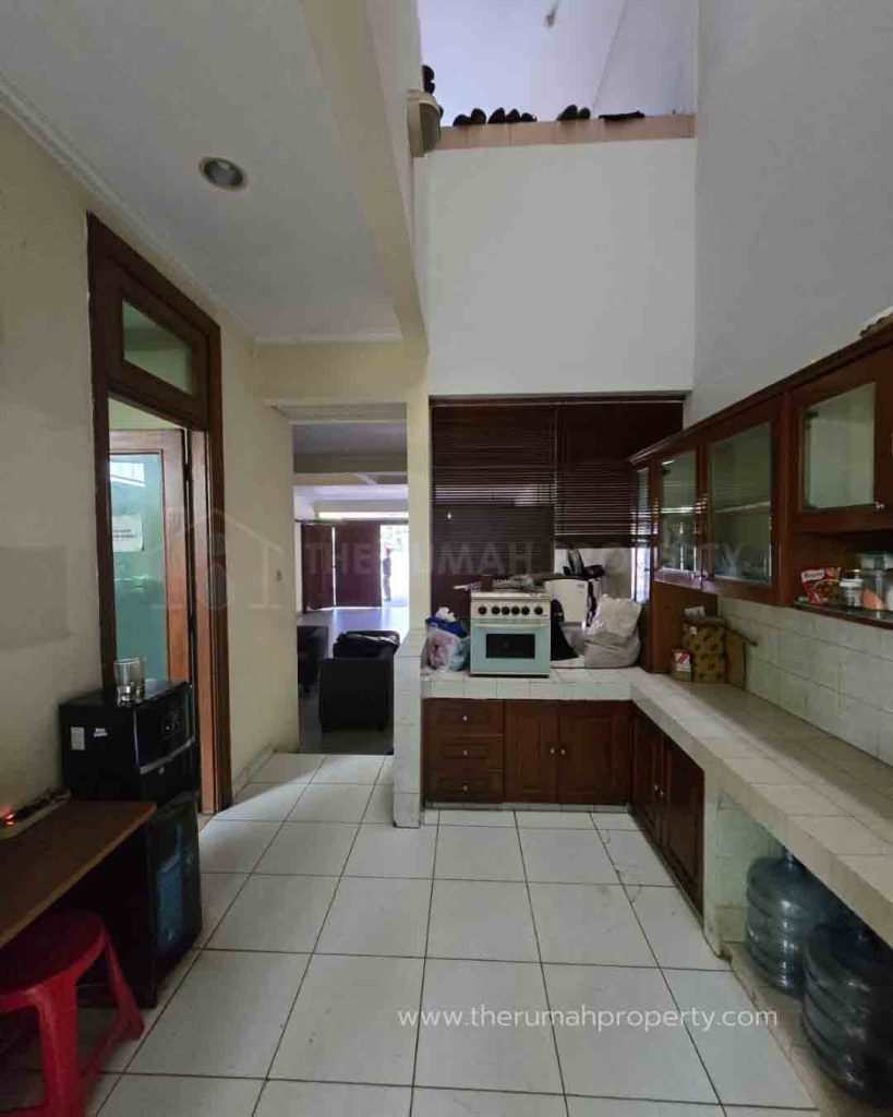 Disewakan-Rumah-Bisa-Untuk-Kantor-di-Dharmawangsa-Kebayoran-Baru-Posisi-Hook-8