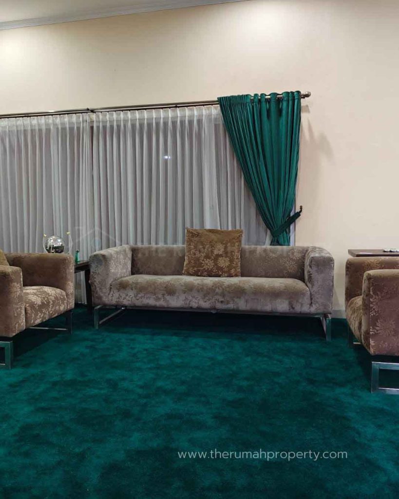 Jual-Cepat-Rumah-Dalam-Cluster-di-BSD-Tangerang-Private-Pool-Hadap-Timur-4