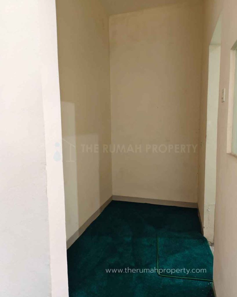 Jual-Cepat-Rumah-Dalam-Cluster-di-BSD-Tangerang-Private-Pool-Hadap-Timur-7