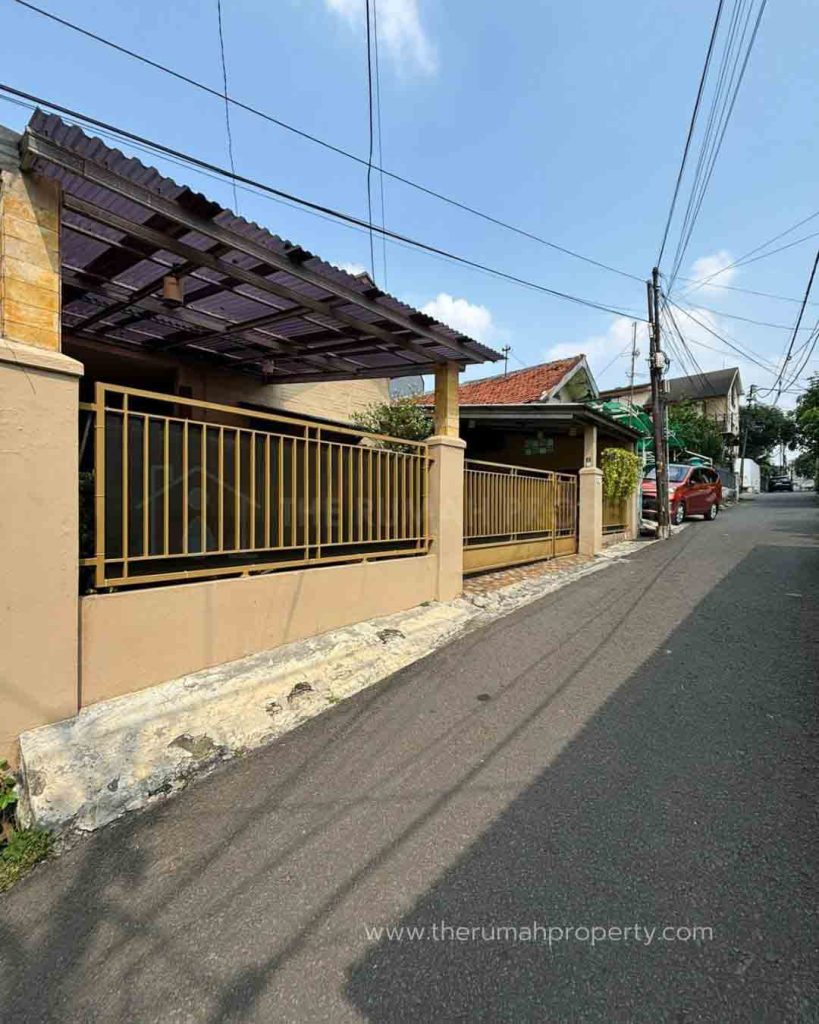 Jual-Rumah-1-Lantai-Kebayoran-Baru-Dekat-ke-Senopati-dan-SCBD-Jakarta-1