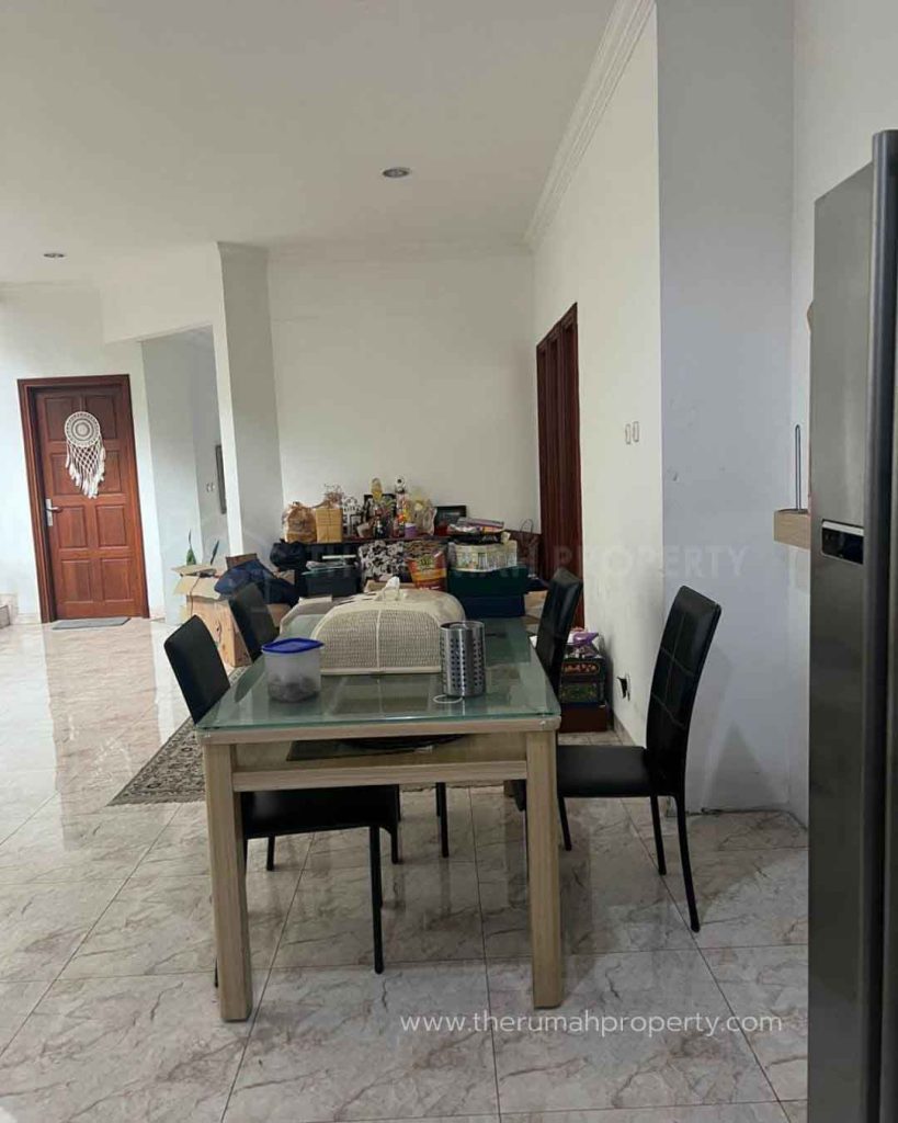 Jual-Rumah-2-Lantai-Cinere-4-Kamar-Luas-Tanah-240-Meter-3